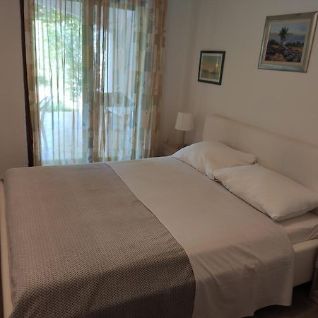 Apartments Tessa 77 Medulin Bagian luar foto