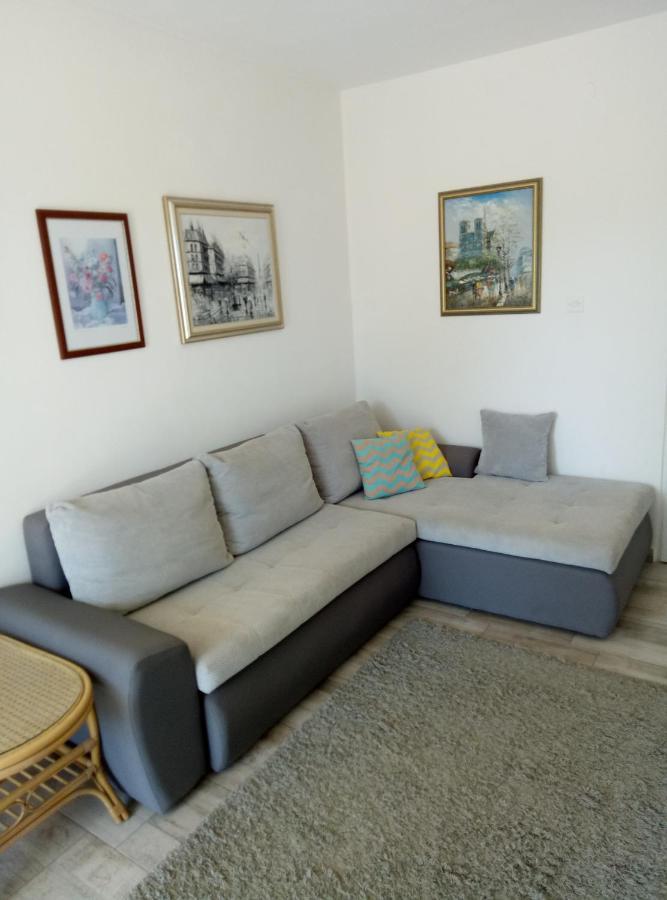 Apartments Tessa 77 Medulin Bagian luar foto